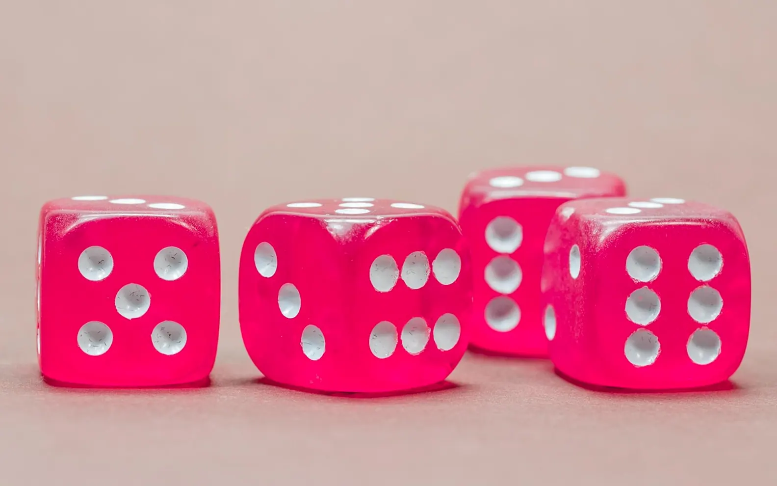 Dice, game dice and instantaneous speed