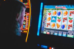 Navigating the Digital Casino: A Guide to Responsible Online Gambling